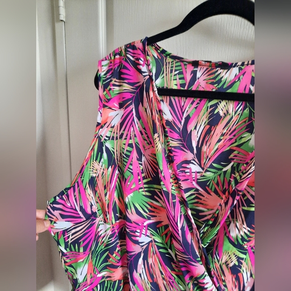 Floral Print Silky Tank - Picture 5 of 10